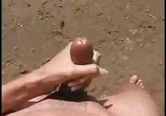 スキニーティーンslut示彼女の巨大な穴にカメラ エロ 動画 イケメン オナニー